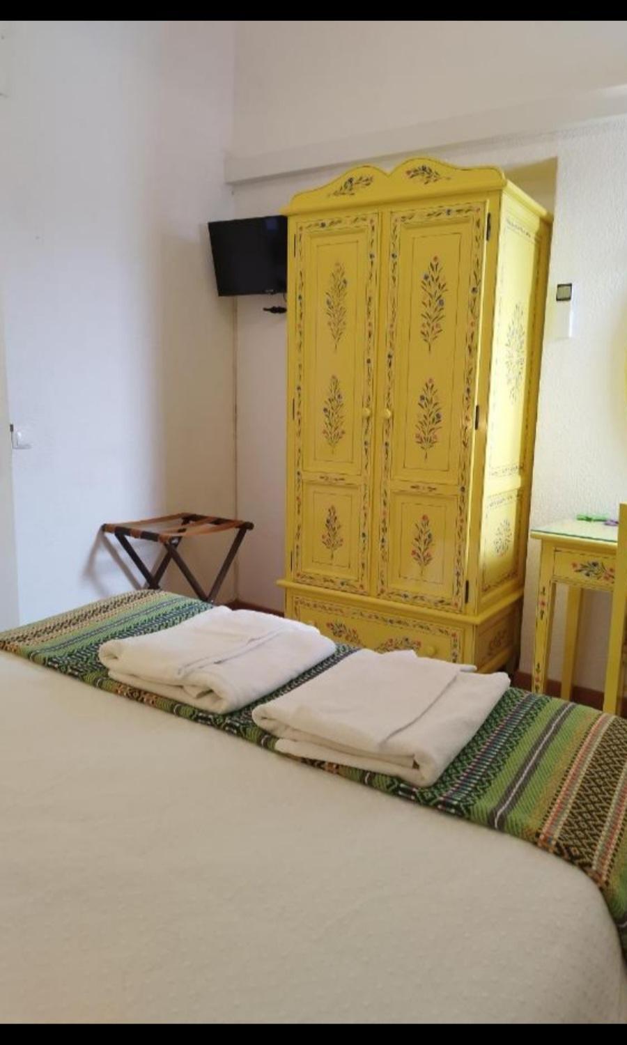 Mont' Sobro Hostel Évora Eksteriør bilde