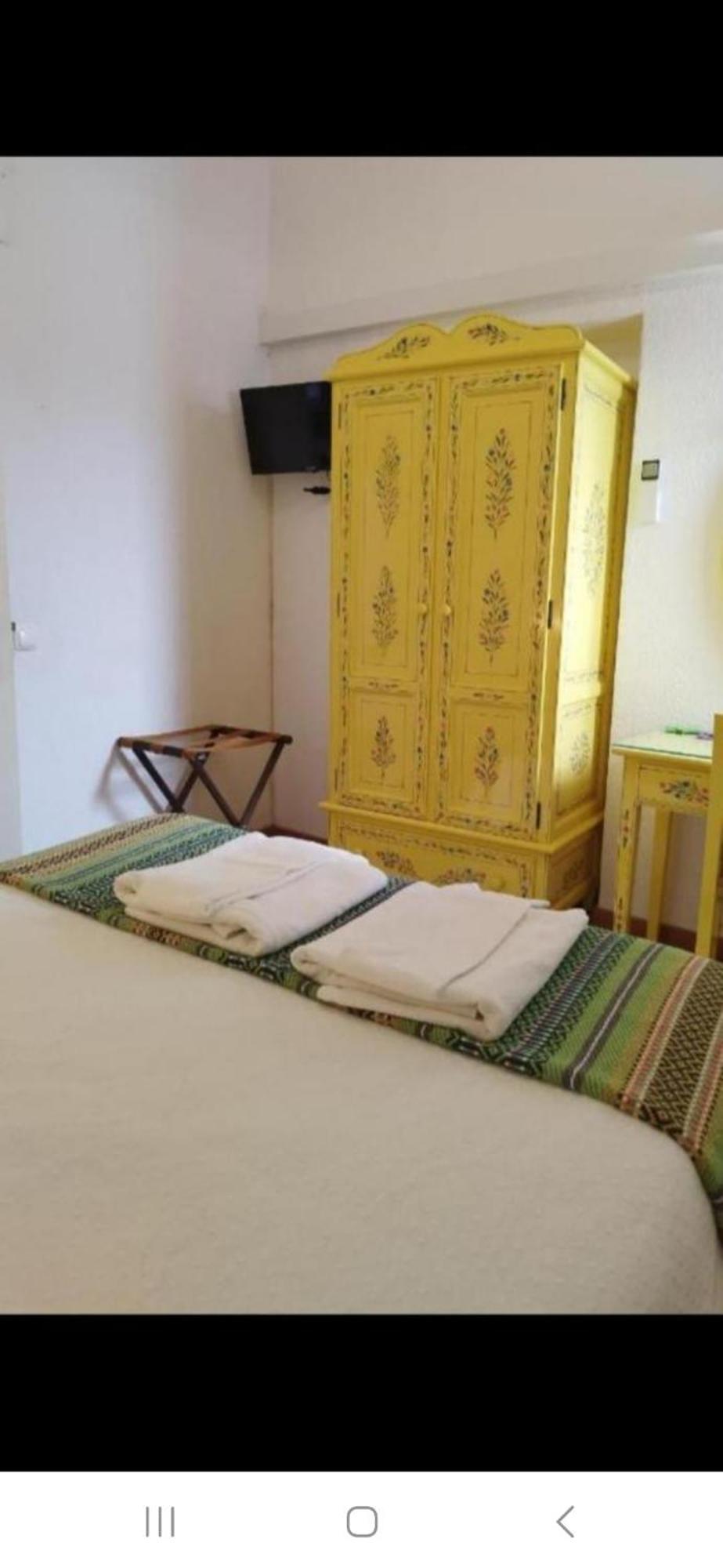 Mont' Sobro Hostel Évora Eksteriør bilde